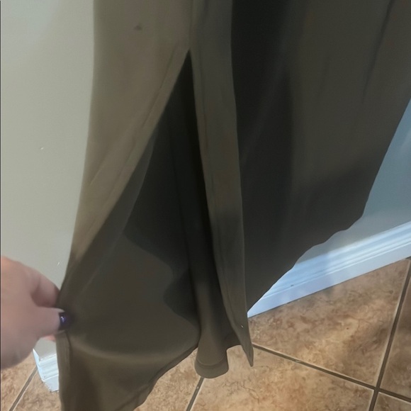 Casual Green Maxi Sheath Dress with Scoop Neck - Picture 3 of 5